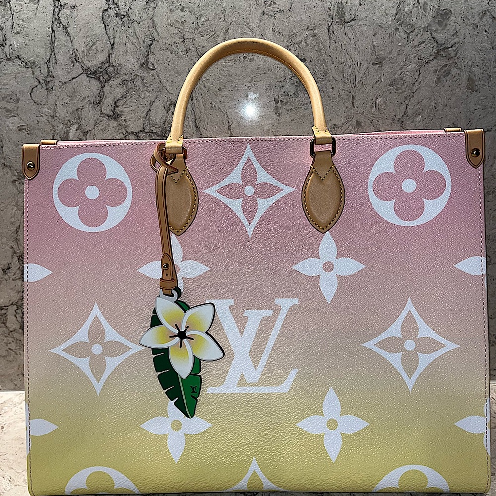 Louis Vuitton Limited edition OnTheGo By The Pool GM Pristine!!!